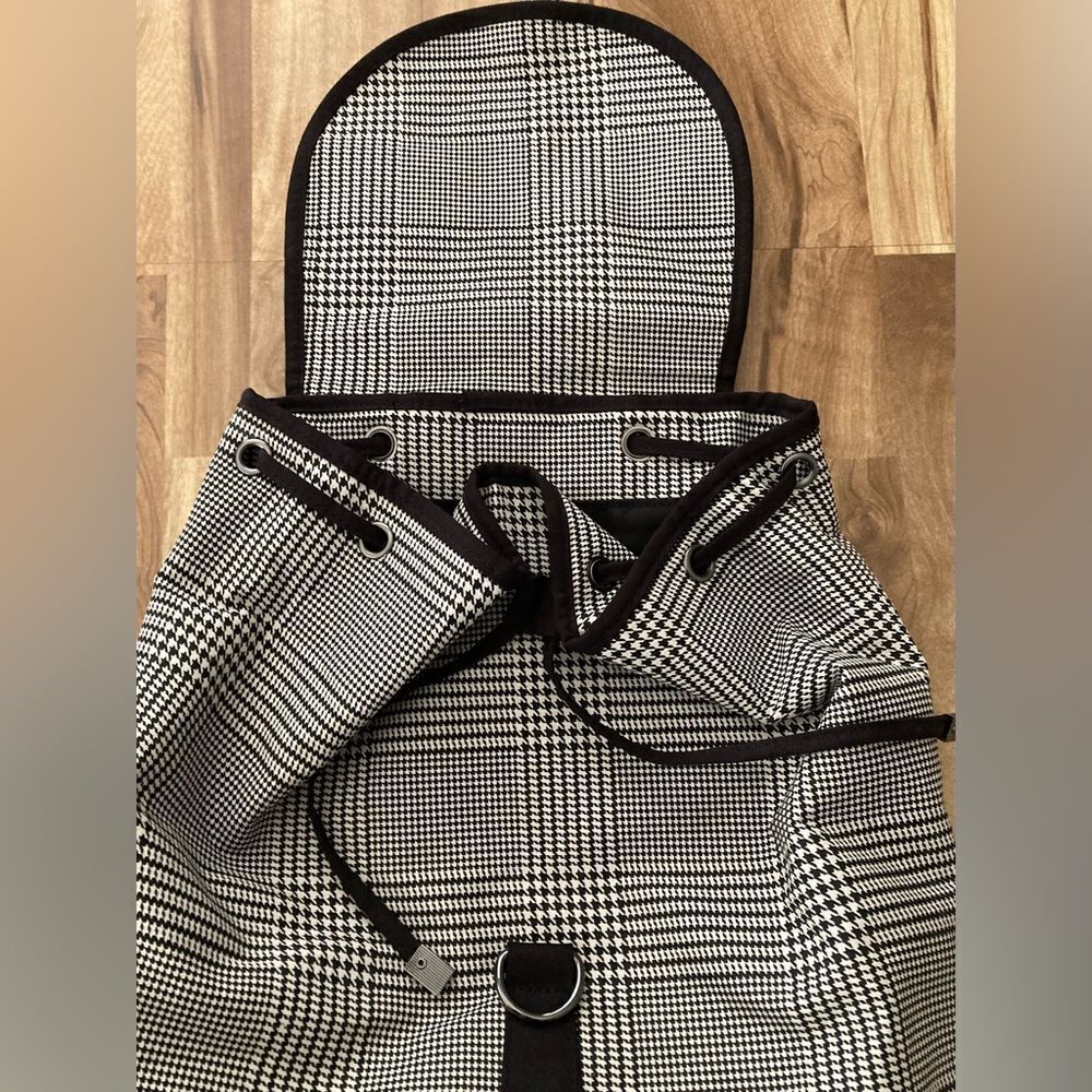 Houndstooth Backpack - Picture 3 of 6